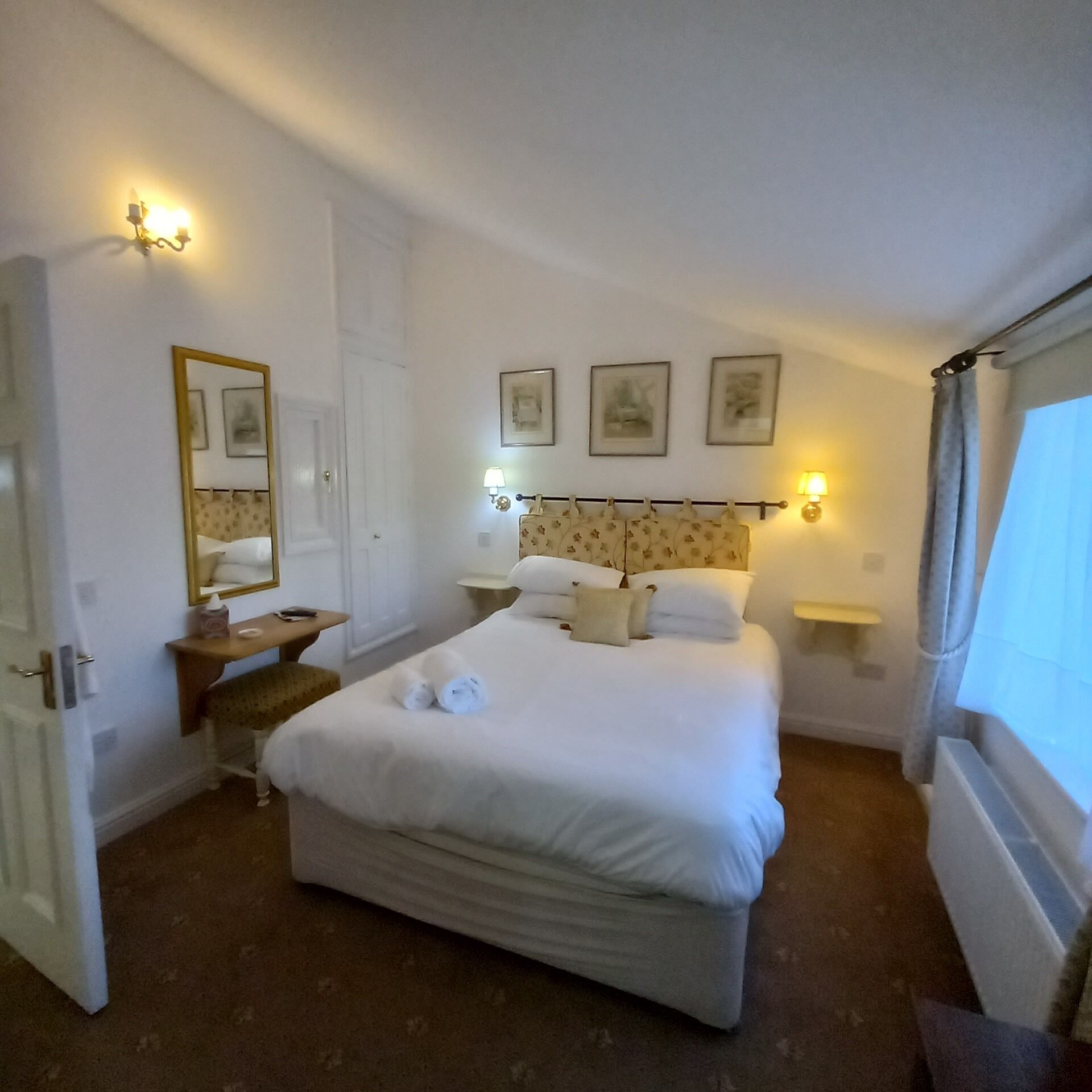 Superior House, 2 Bedrooms, Kitchen, Annex Building