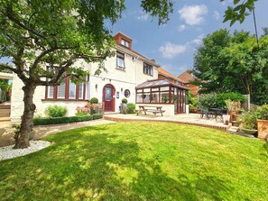 Front of property - Harriet House B&B (Canterbury)