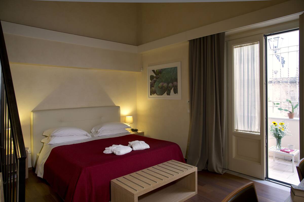 Standard Double Room | Minibar, in-room safe, iron/ironing board (on request)