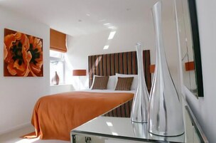 1 bedroom, iron/ironing board, rollaway beds, free WiFi