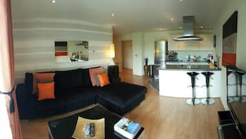 1 bedroom, iron/ironing board, rollaway beds, free WiFi