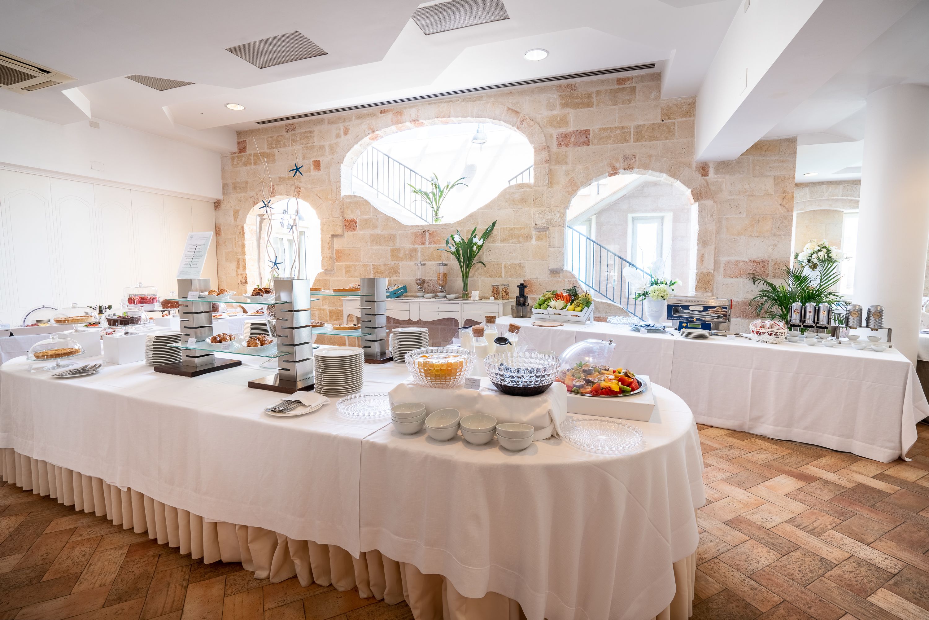daily buffet breakfast (eur 25 per person)