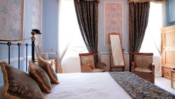 Iron/ironing board, free WiFi