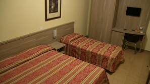 Standard Triple Room, Multiple Beds - Hotel Due Pini (Melfi)