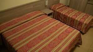 Standard Triple Room, Multiple Beds | Down comforters, minibar, in-room safe, desk - Hotel Due Pini (Melfi)