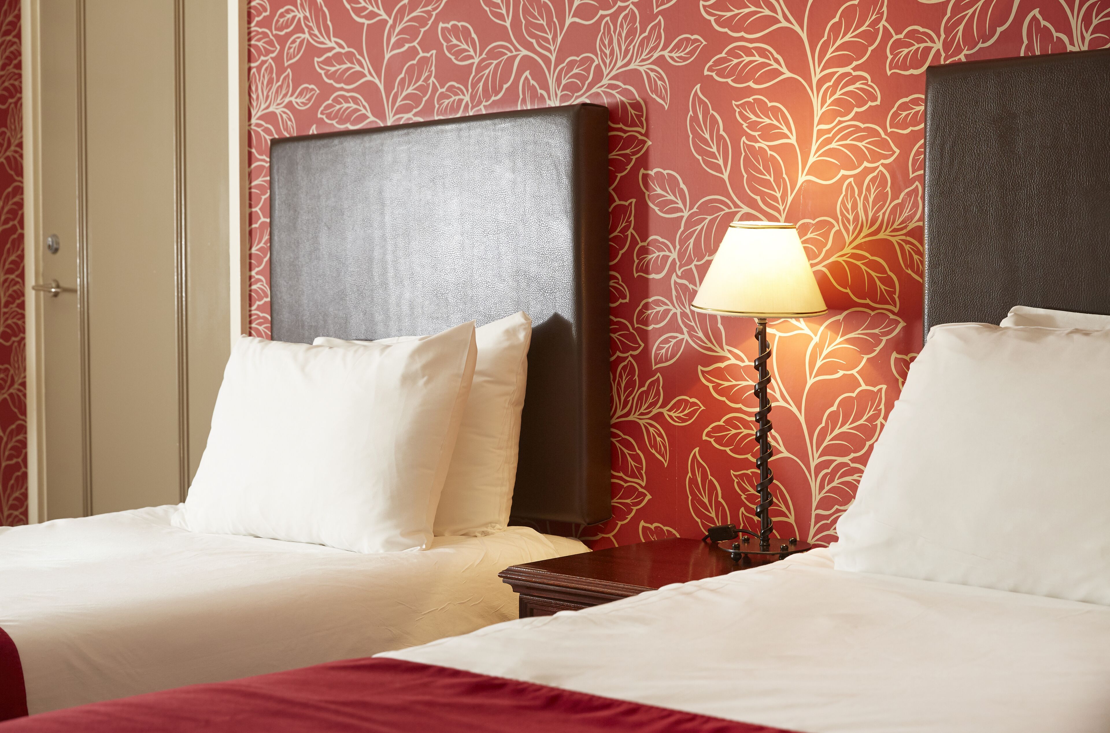 twin room | in-room safe, desk, free wifi