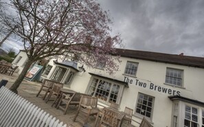 Exterior - Two Brewers by Chef and Brewer Collection (Kings Langley)