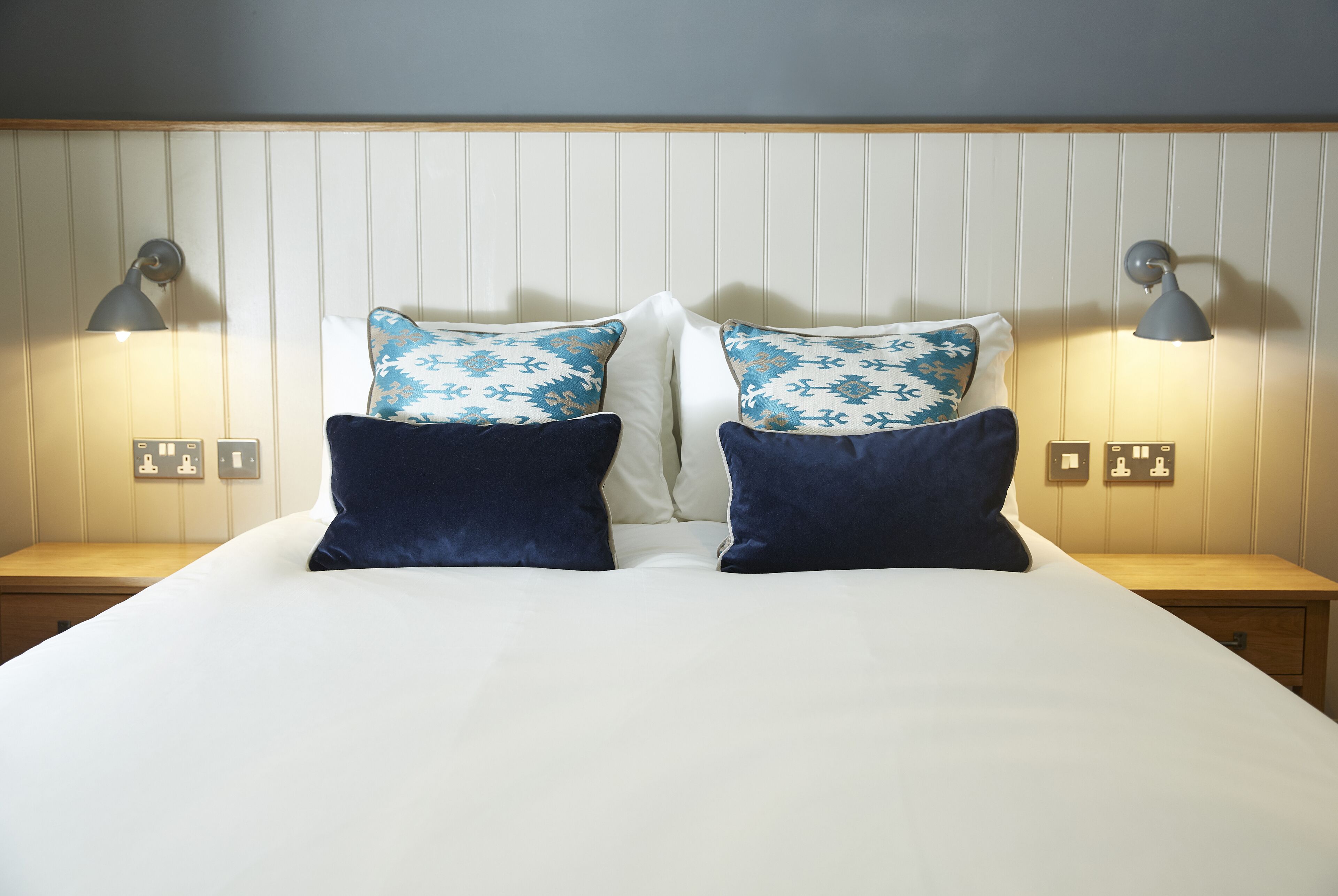 double room | desk, iron/ironing board, free wifi, bed sheets