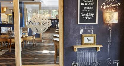 The Hartwood Hall Hotel by Greene King Inns
