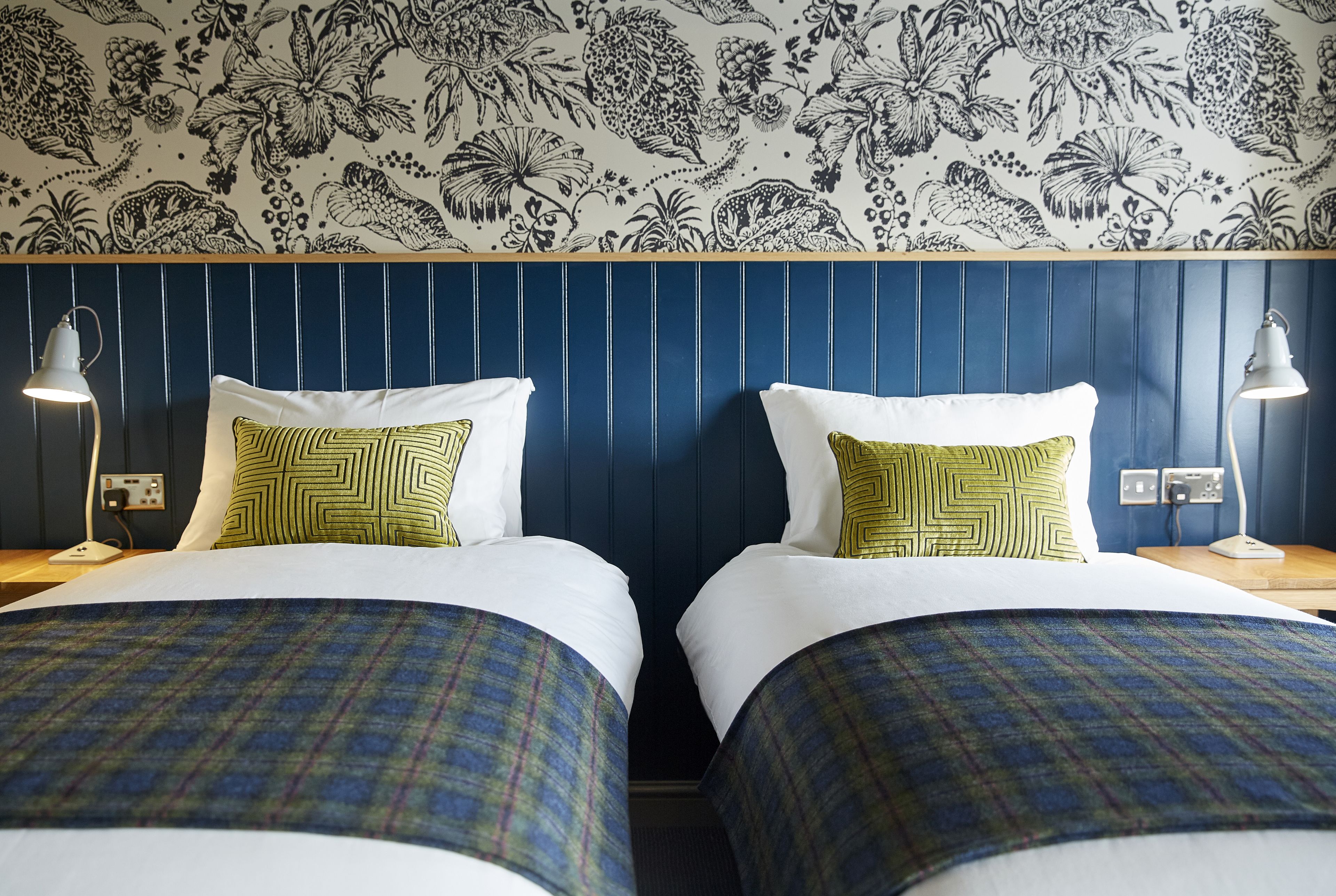 standard twin room | desk, iron/ironing board, free wifi, bed sheets