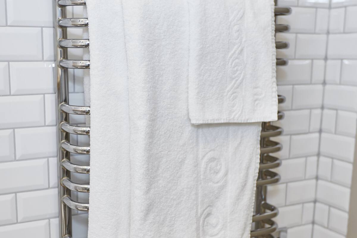 hair dryer, towels