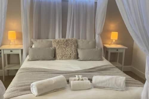 Chambre Supérieure, 1 trÚs grand lit, vue golf