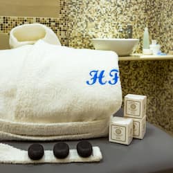 Junior Suite | Bathroom amenities | Shower, free toiletries, bidet, towels