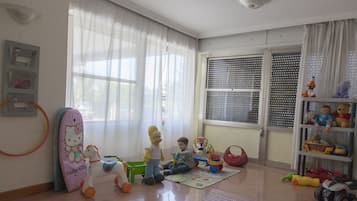 Children’s play area – indoor