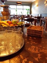 包含每日全套早餐