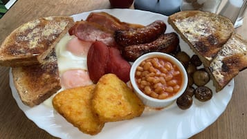 Daily English breakfast for a fee