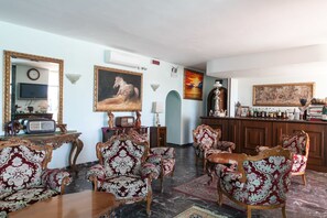 Bar (a l'allotjament)