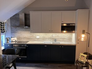 Studio Supérieur, salle de bains privée (Studio Apartment) | 1 chambre, lit parapluie