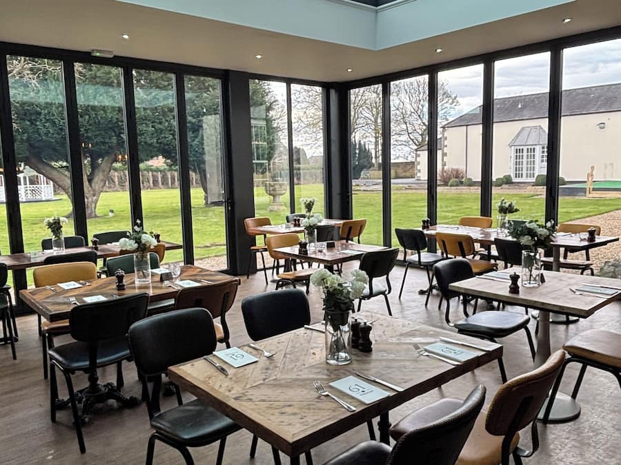 Lunch and dinner served