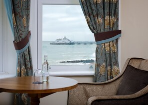 Literie de qualité supérieure, bureau, Wi-Fi gratuit, draps fournis