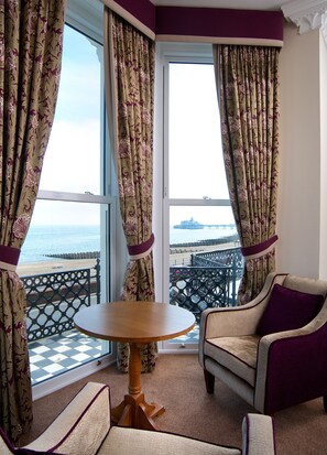 Junior Suite, 1 King Bed, Sea View