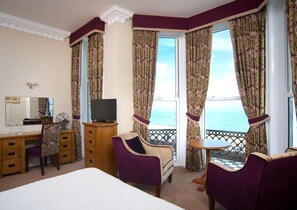 Junior Suite, 1 King Bed, Sea View | Premium bedding, desk, free WiFi, bed sheets