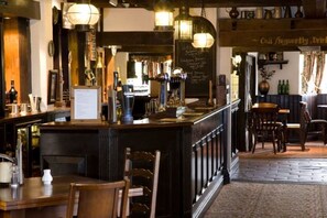Bar (on property) - Premier Inn St Neots A1 Wyboston (St Neots)
