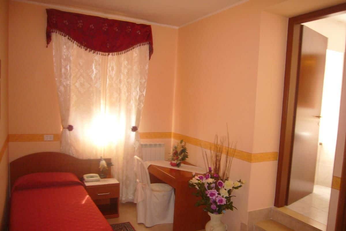 Single Room | In-room safe, desk, cribs (surcharge), rollaway beds (surcharge)