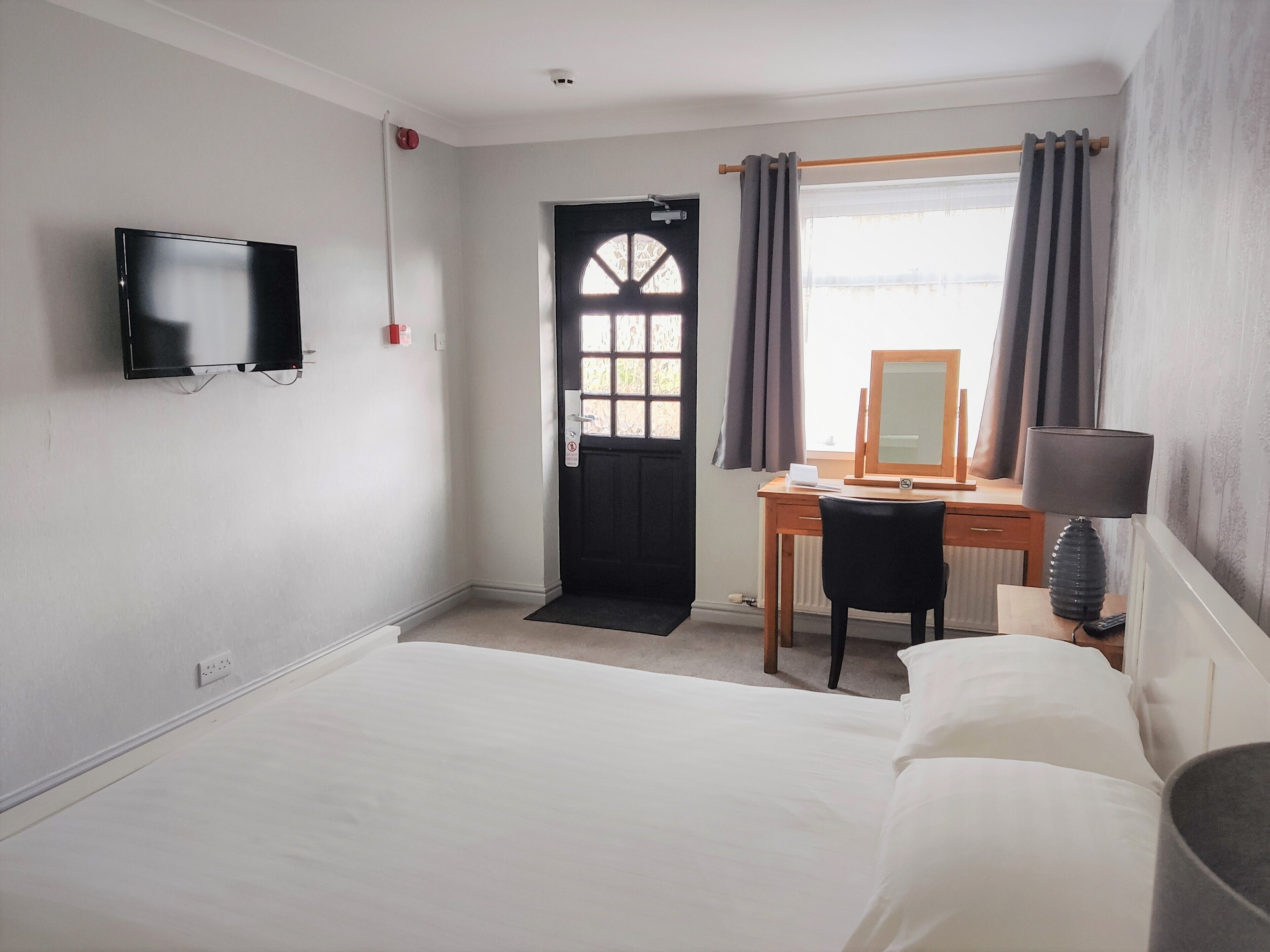 standard double room | iron/ironing board, cots/infant beds, rollaway beds, free wifi