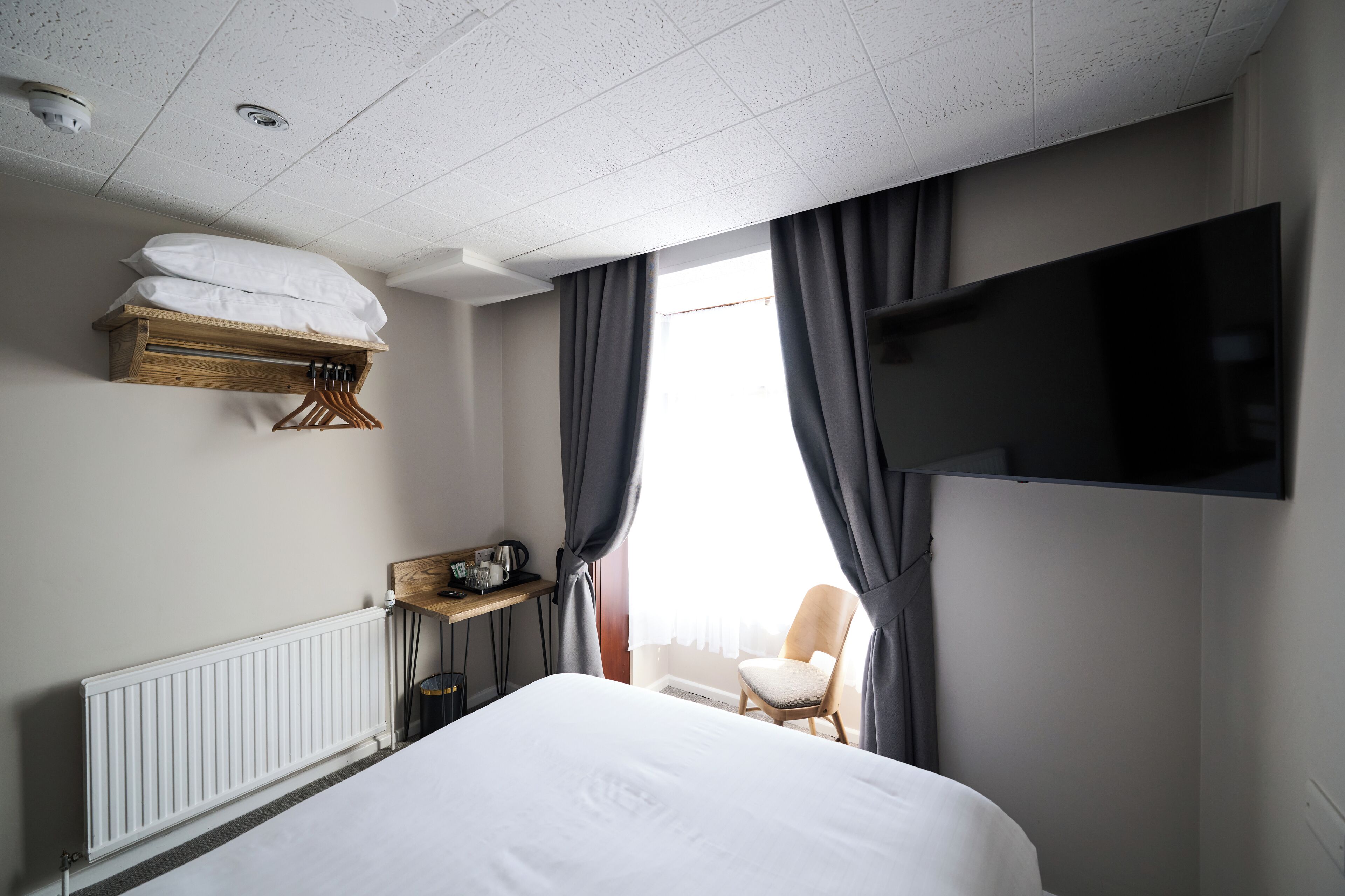 basic double room | 1 bedroom, hypo-allergenic bedding, desk, iron/ironing board