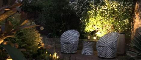 ラグジュアリー コテージ 専用バスルーム コートヤードビュー | 外観