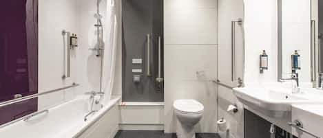 Superior Double Room, Accessible Bathtub | Bathroom