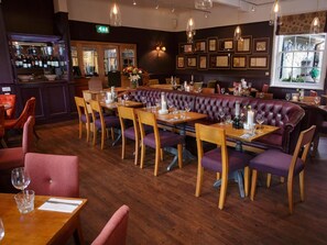 Breakfast, lunch, dinner served; British cuisine  - The Richard Onslow (Cranleigh)