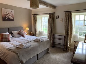 Double or Twin Room, Shared Bathroom | Desk, iron/ironing board, free WiFi, bed sheets - Witherslack Hall Farm (Grange-over-Sands)