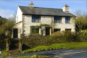 Property entrance - Witherslack Hall Farm (Grange-over-Sands)