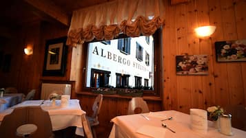 Daily buffet breakfast (EUR 10.00 per person)