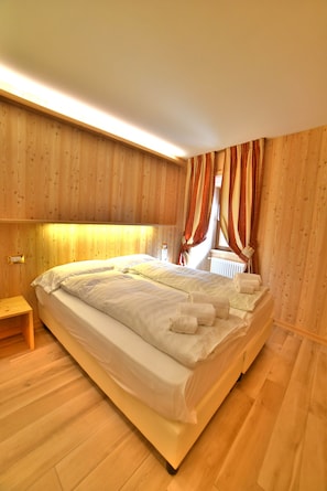 Double or Twin Room | In-room safe, blackout drapes, cribs/infant beds, free WiFi - Albergo Stelvio (Bormio)
