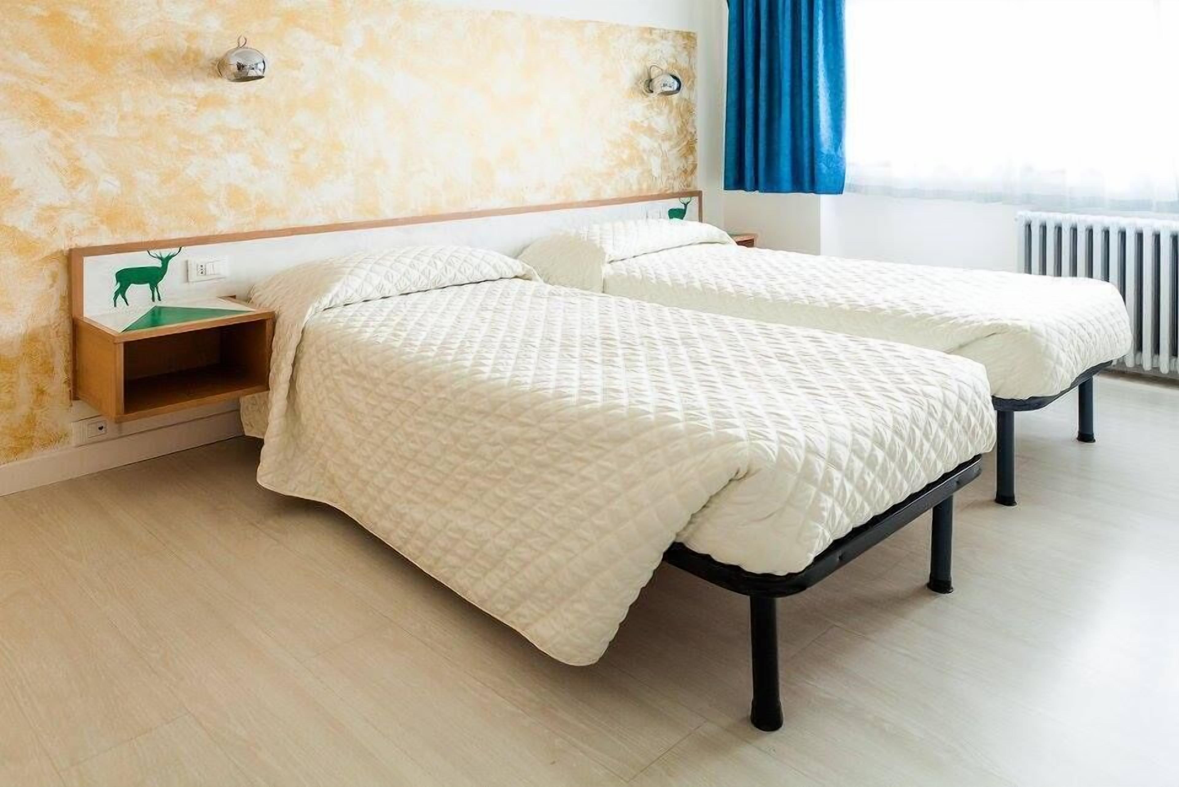 basic double or twin room, mountain view | 1 bedroom, down duvets, minibar, in-room safe