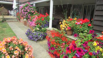 Suite Familiale, 2 chambres | Coffres-forts dans les chambres, décoration personnalisée