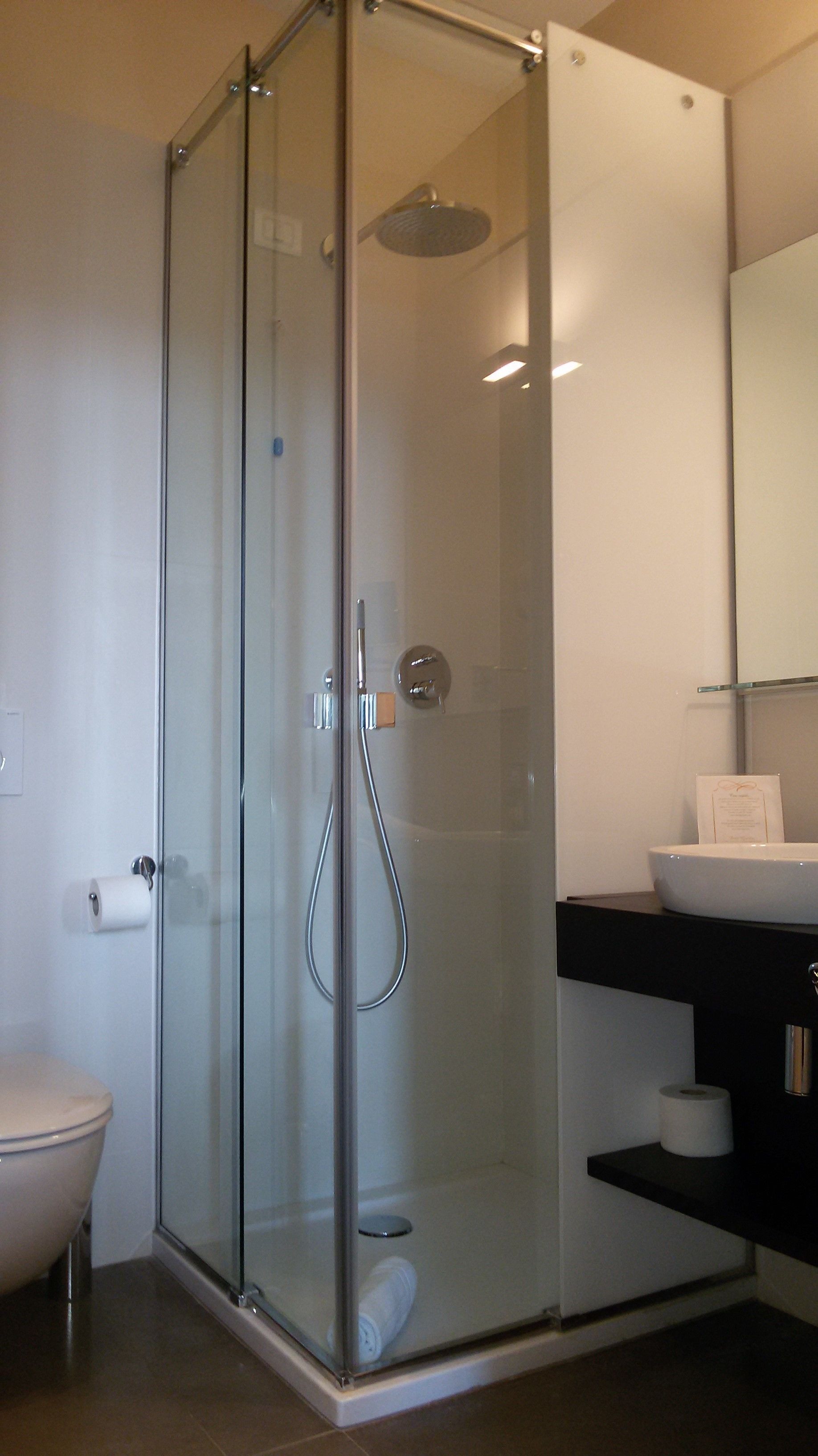 Dusche im Bad