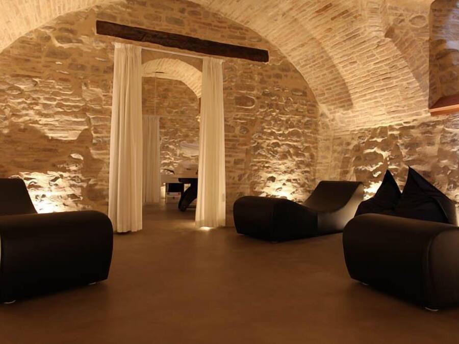 Body treatments, body wraps, body scrubs, facials