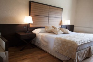 Minibar, bureau, chambres insonorisées, Wi-Fi gratuit