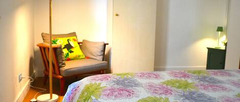Departamento exclusivo, 2 habitaciones | Ropa de cama de alta calidad y edredón