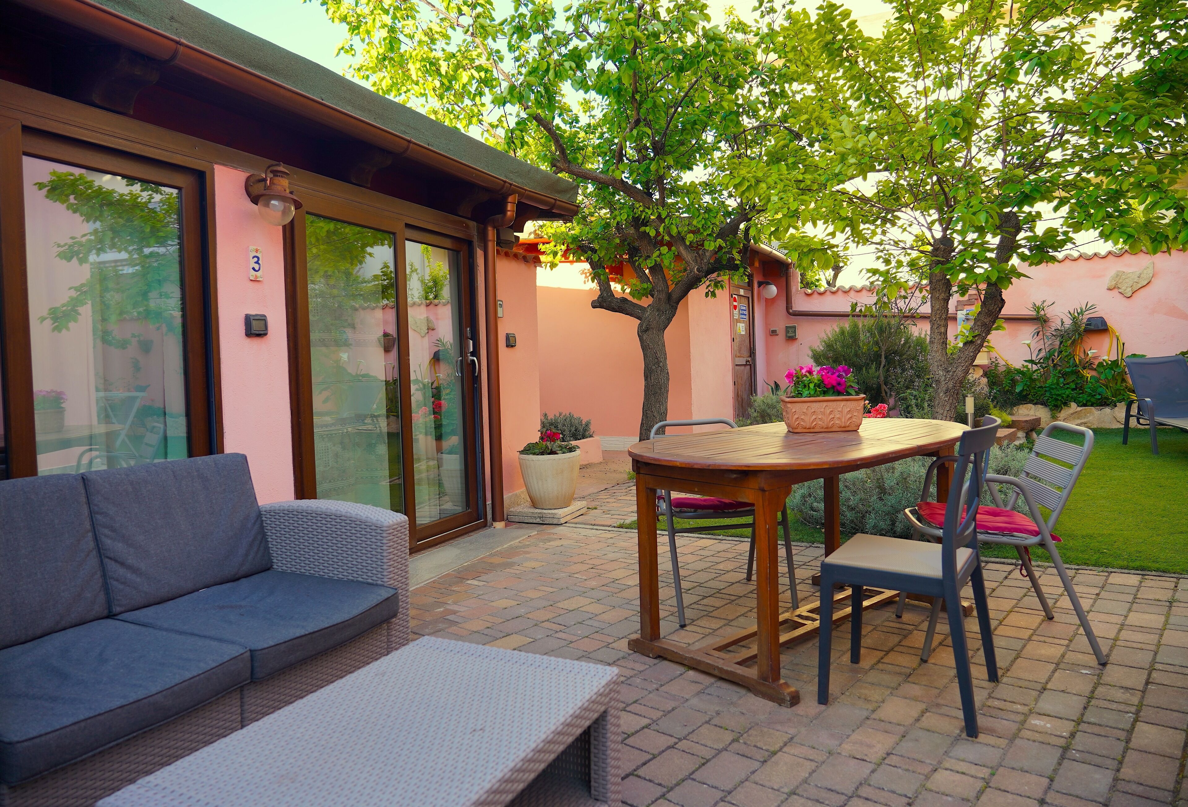 Premium-Studio | Wohnbereich | Flachbildfernseher