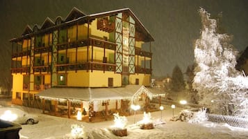 Front of property - evening/night