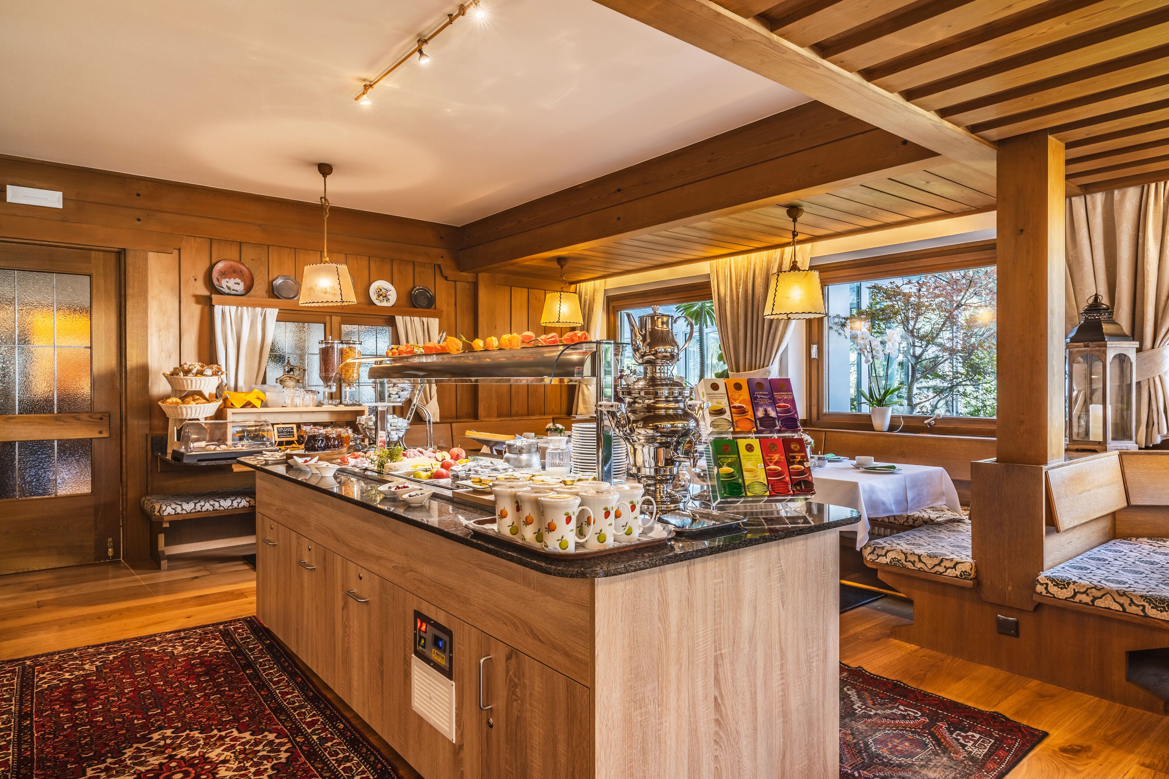 Desayuno bufé gratuito y diario