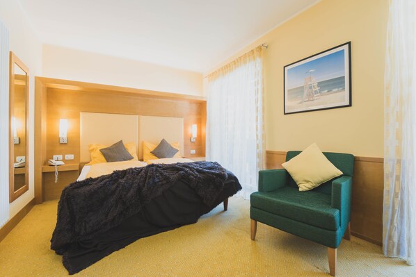 Double or Twin Room, Mountain View