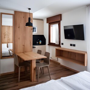 Studio, Balcony | Living area | LCD TV - Residence Contrin (Canazei)