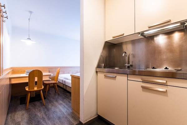 Apartment, 1 Schlafzimmer (3 people) | Eigene Küche | Herdplatte, Kochgeschirr/Geschirr/Besteck