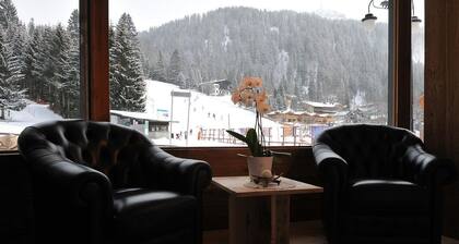 Chalet Laura Lodge Hotel